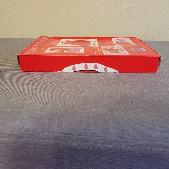 Clifford the Big Red Dog Valentine's Day Cards Vintage NOS 1998 w/ FLAW - Picture 6 of 6